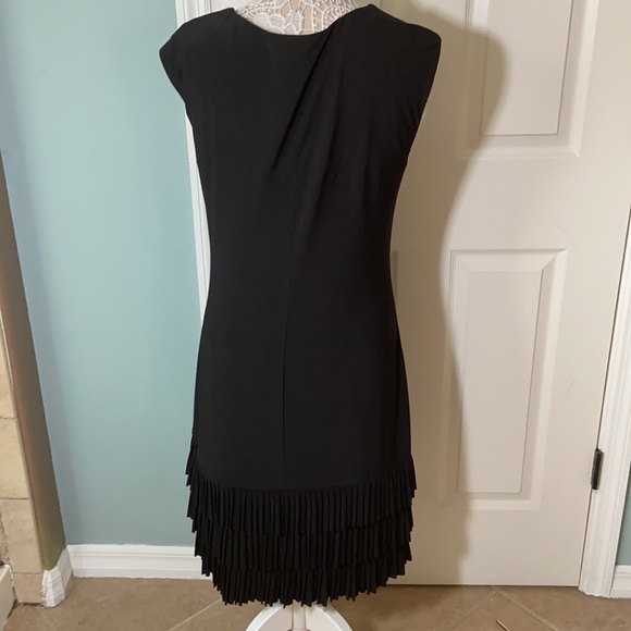 Like new gorgeous Frank Lyman mesh and pleated hem LBD dress - Picture 5 of 8